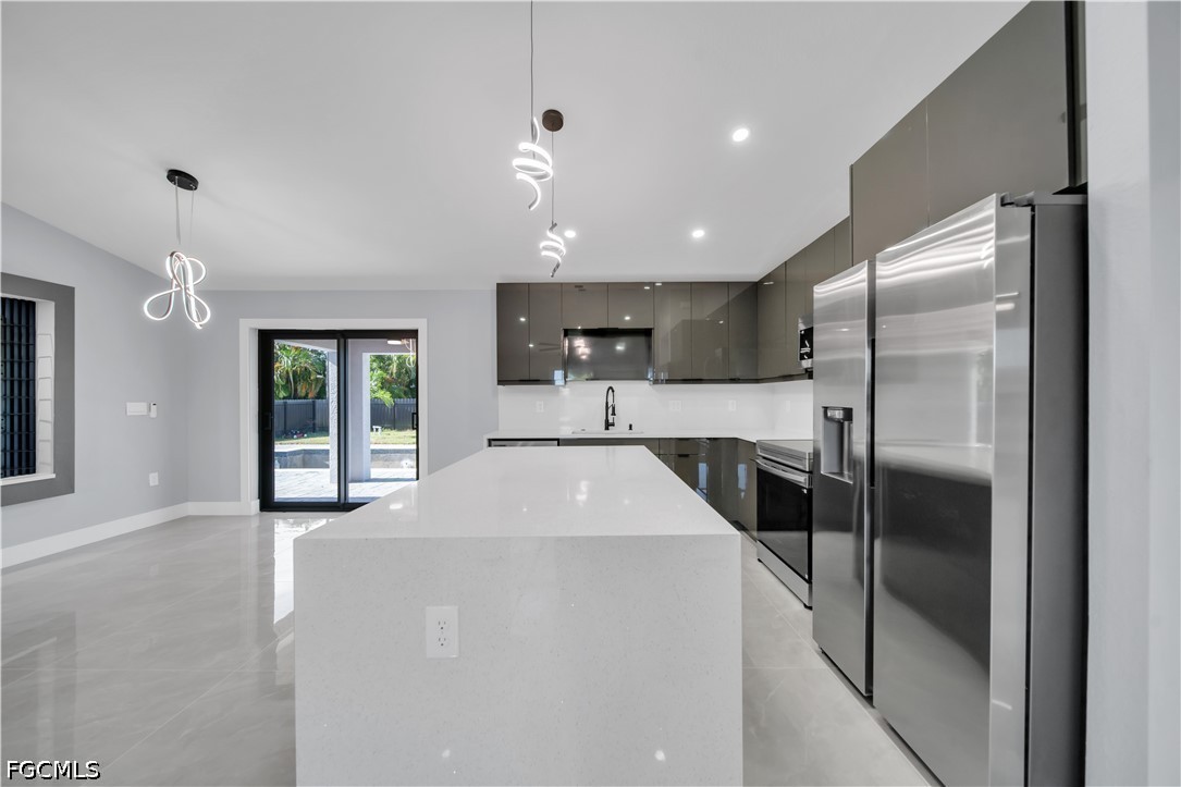 3 Bed Pool Home for Sale in Cape Coral, photo 10