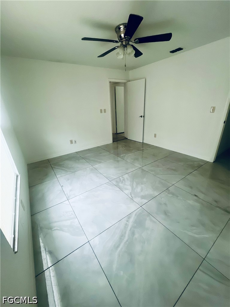 3 Bed SingleFamilyResidence for Sale in Lehigh Acres, photo 10