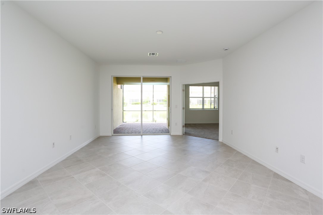 2 Bed Waterfront Home for Sale in Naples, photo 10