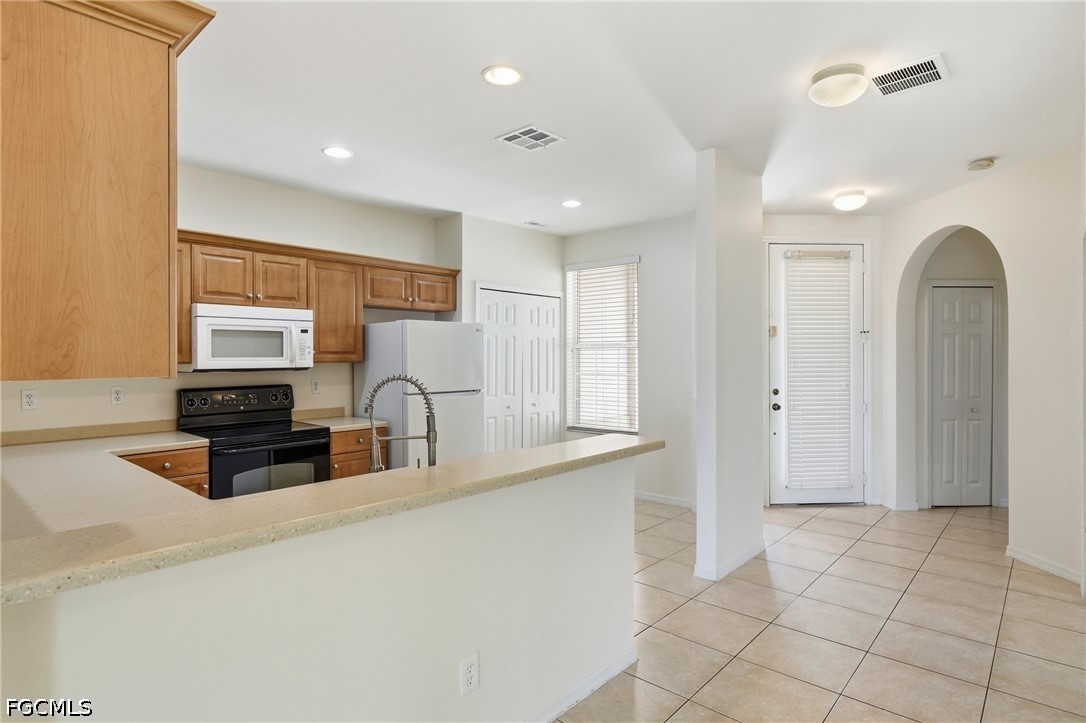 3 Bed Waterfront Home for Sale in Fort Myers, photo 10