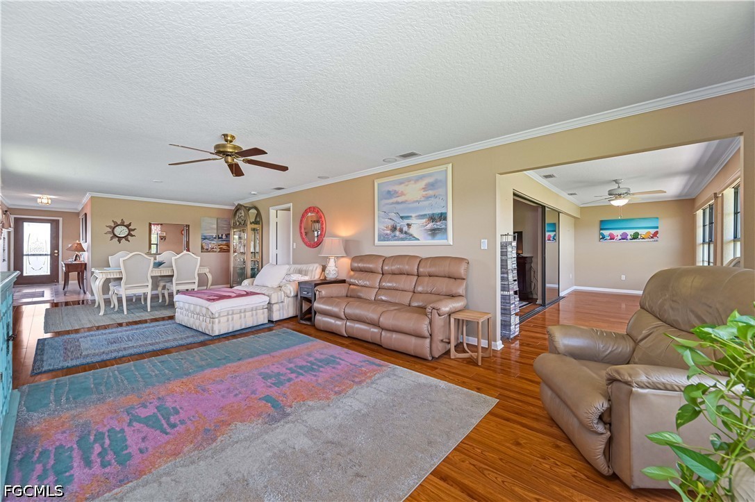 2 Bed Pool Home for Sale in Cape Coral, photo 10