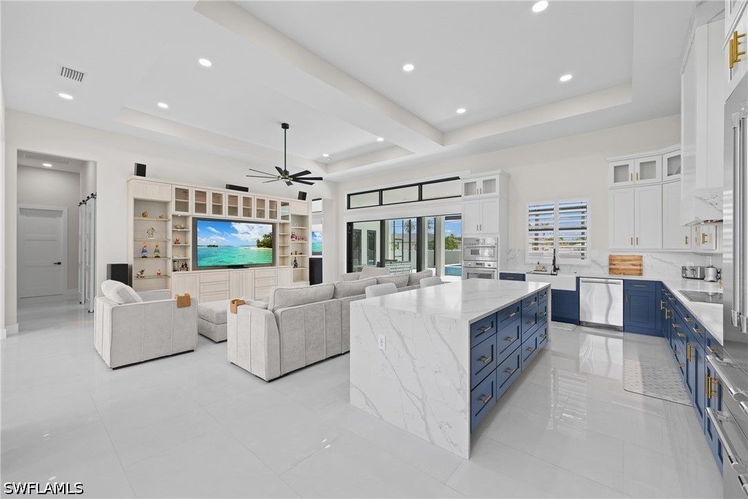 5 Bed Pool Home for Sale in Naples Park, photo 10