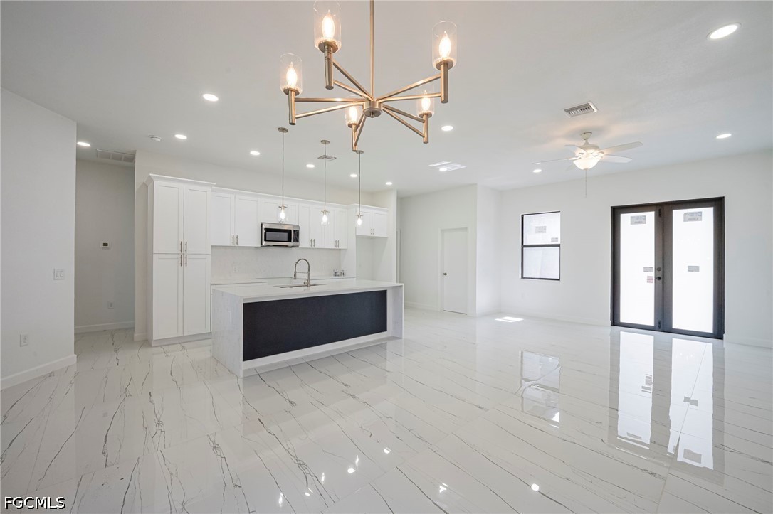 3 Bed SingleFamilyResidence for Sale in Lehigh Acres, photo 10