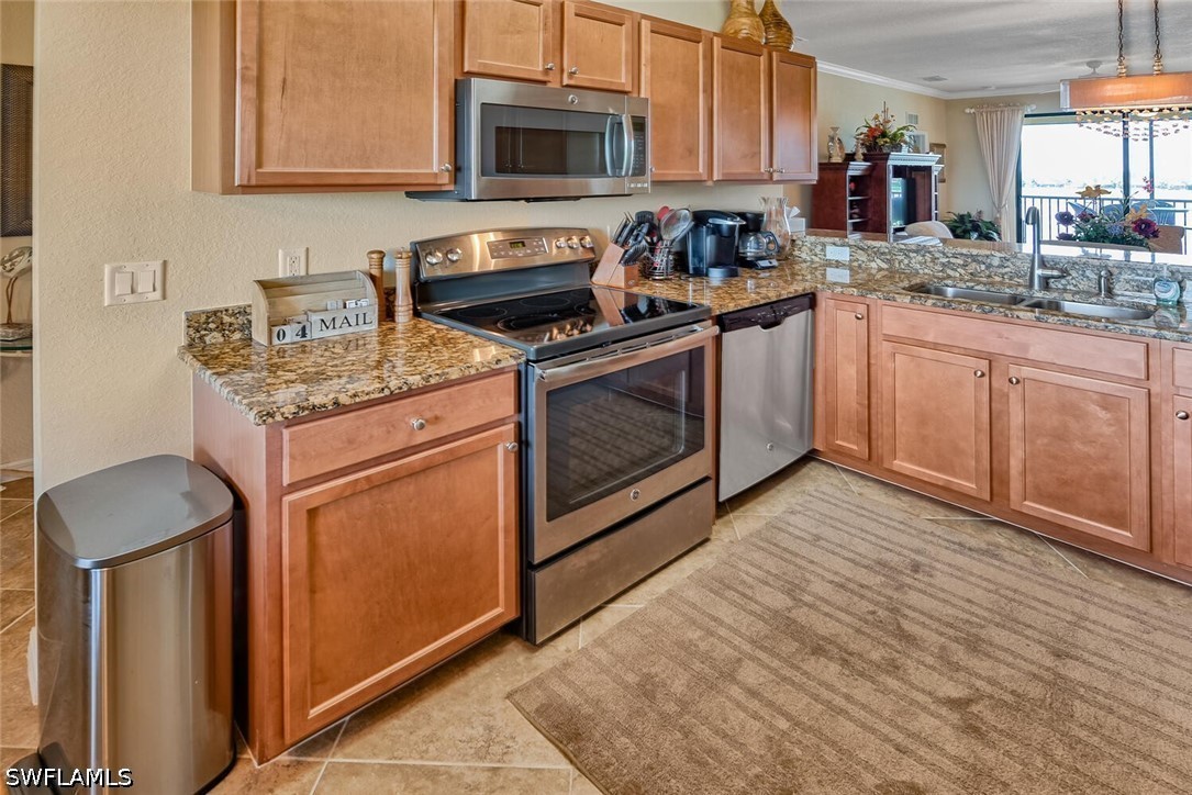 2 Bed Waterfront Home for Sale in Bonita Springs, photo 10