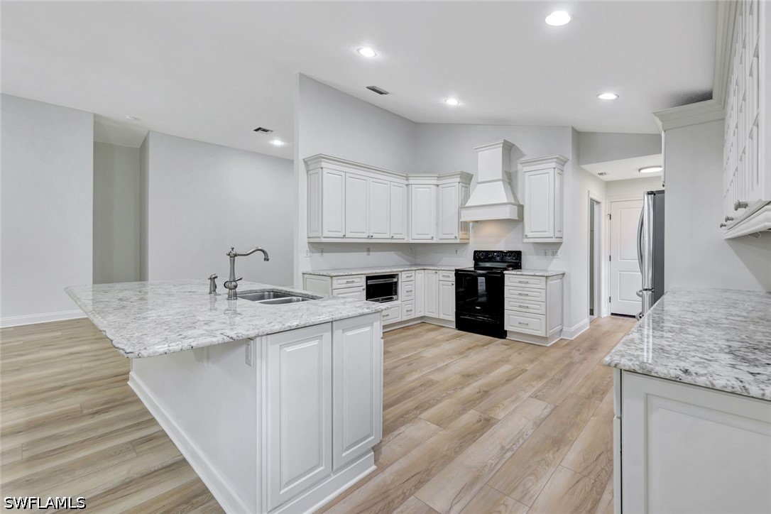 5 Bed Pool Home for Sale in Autumn Woods, photo 10