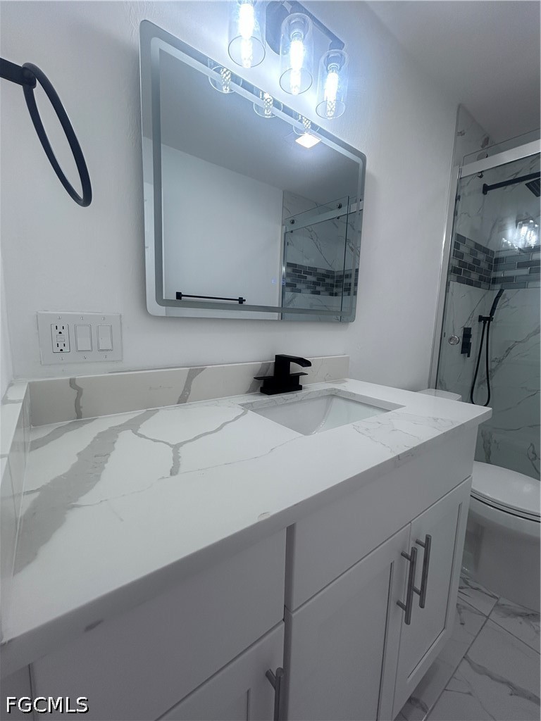 2 Bed SingleFamilyResidence for Sale in Fort Myers, photo 10