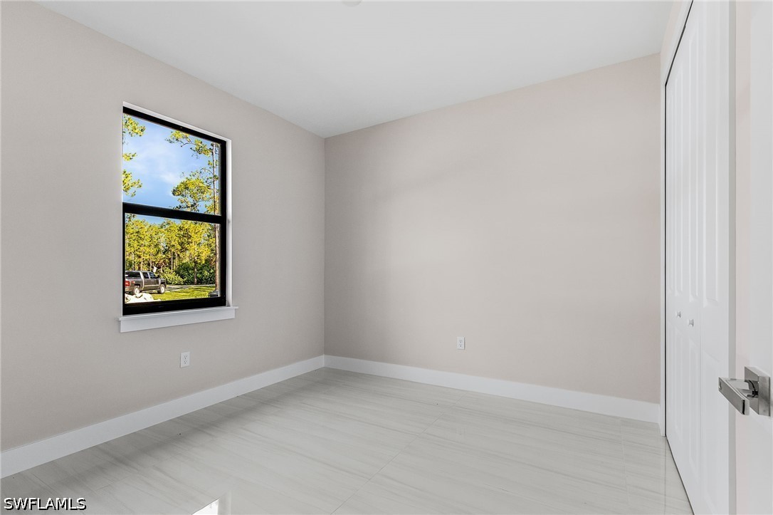 3 Bed SingleFamilyResidence for Sale in Naples, photo 10