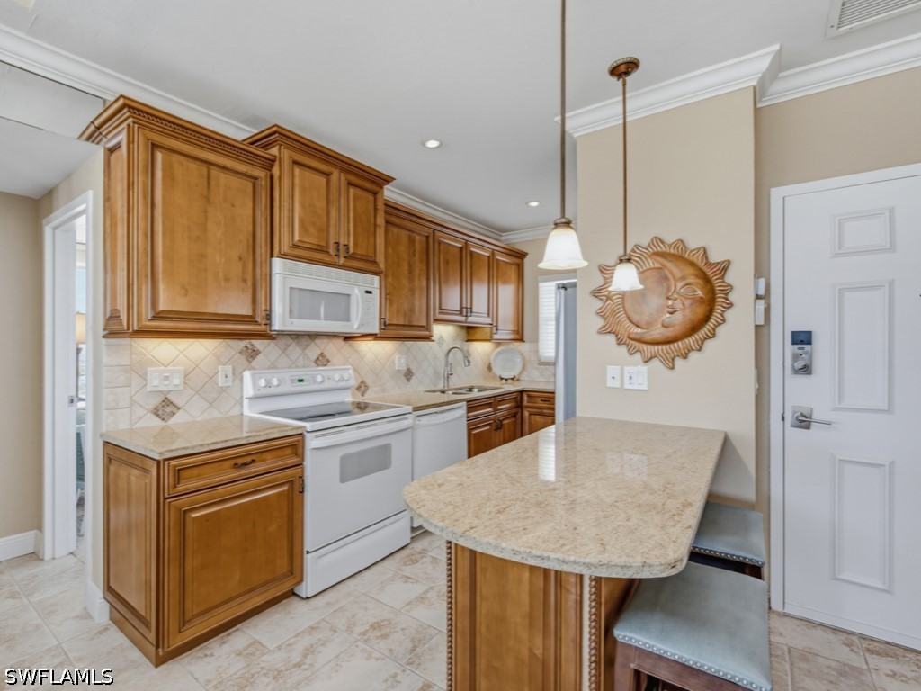 2 Bed Waterfront Home for Sale in Marco Island, photo 10
