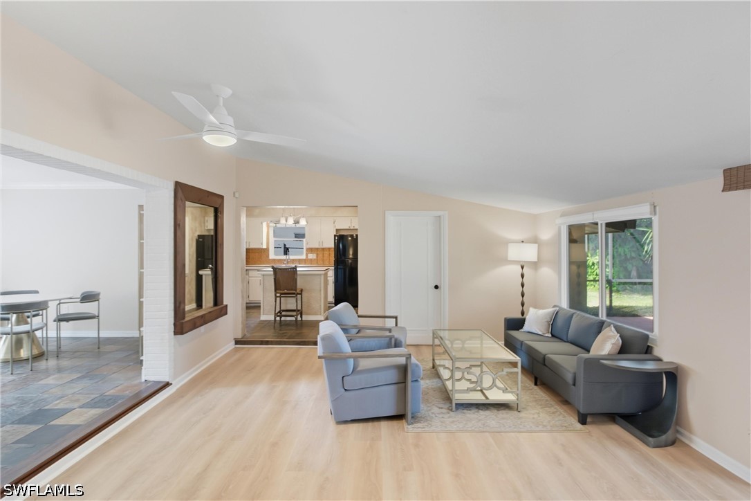 3 Bed SingleFamilyResidence for Sale in Seminole Estates, photo 10