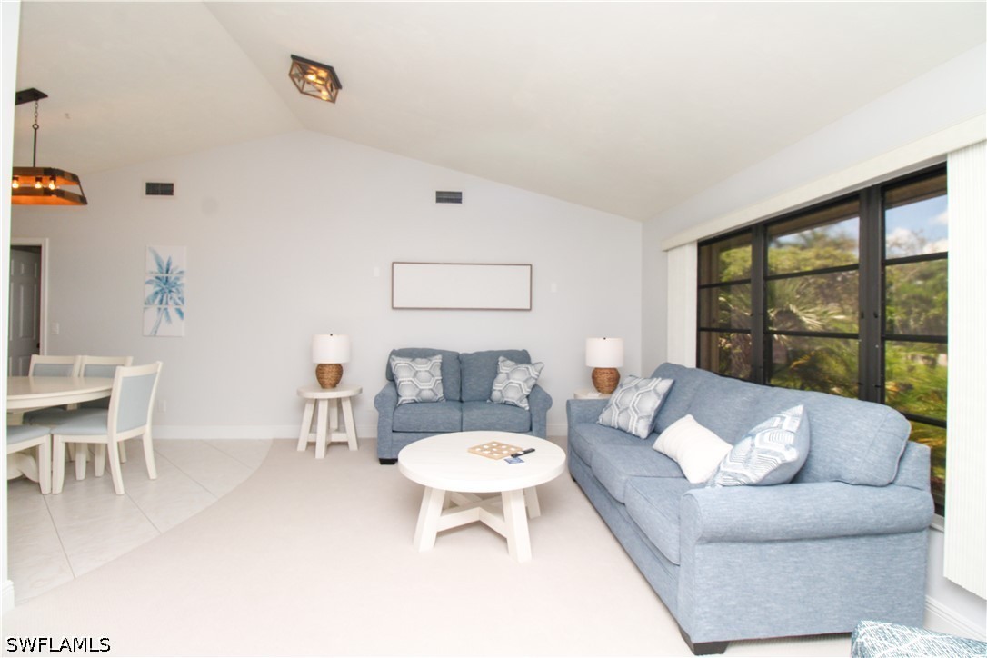 3 Bed Pool Home for Sale in Forest Hills, photo 10