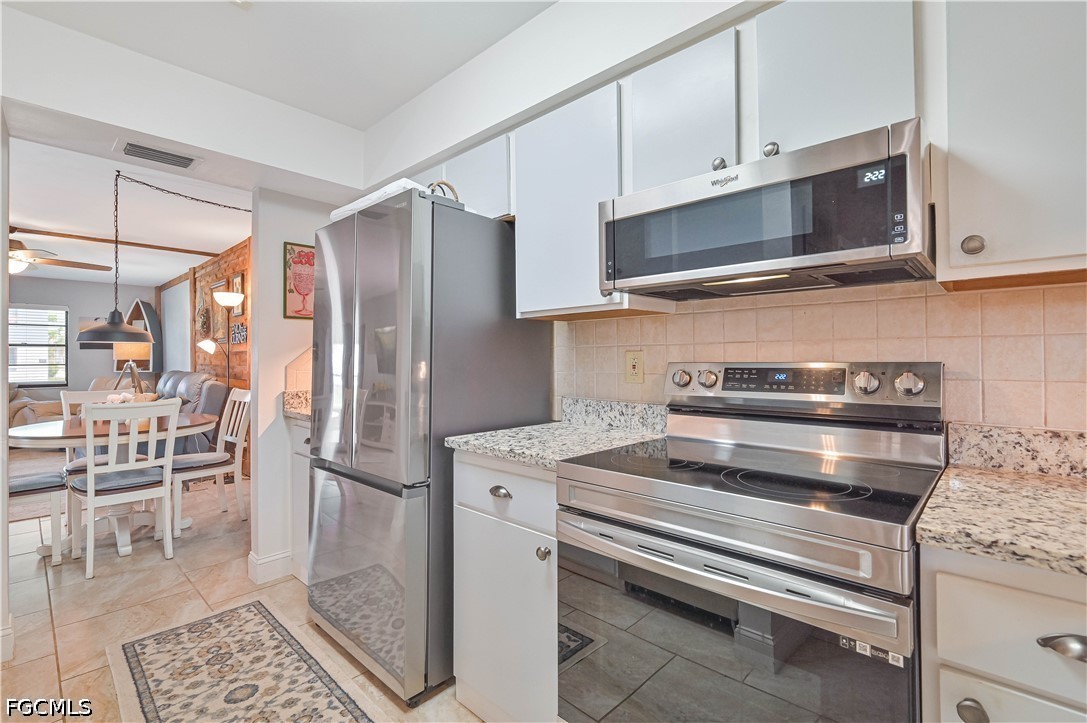 2 Bed Waterfront Home for Sale in Cape Coral, photo 10