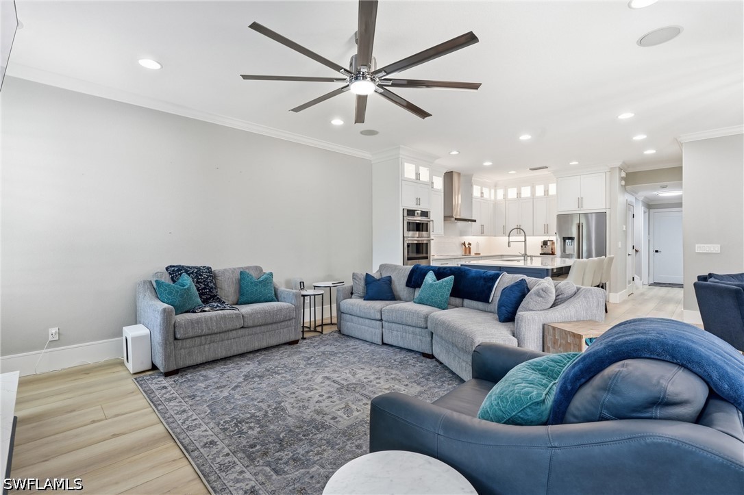 5 Bed Pool Home for Sale in Stoneybrook, photo 10