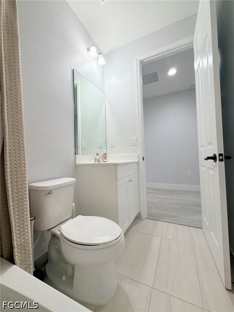 3 Bed SingleFamilyResidence for Sale in Naples, photo 10