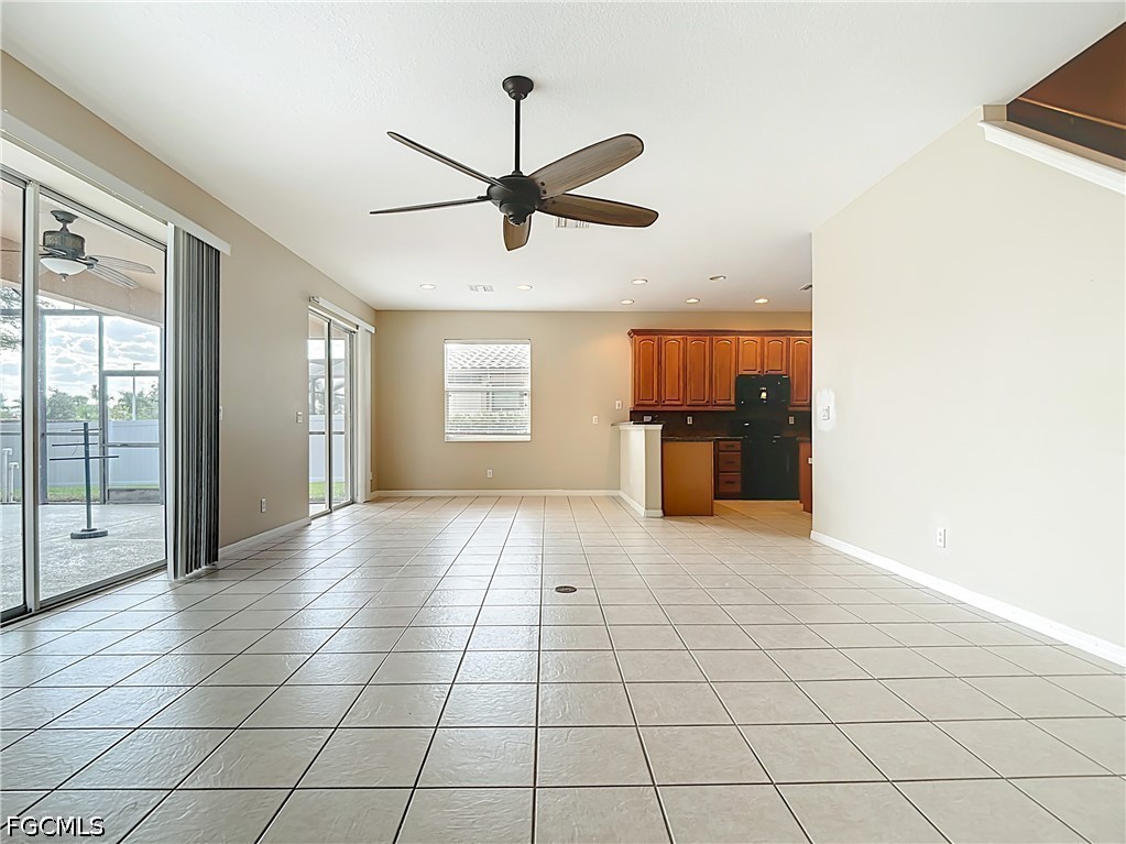 5 Bed Pool Home for Sale in Promenade West, photo 10