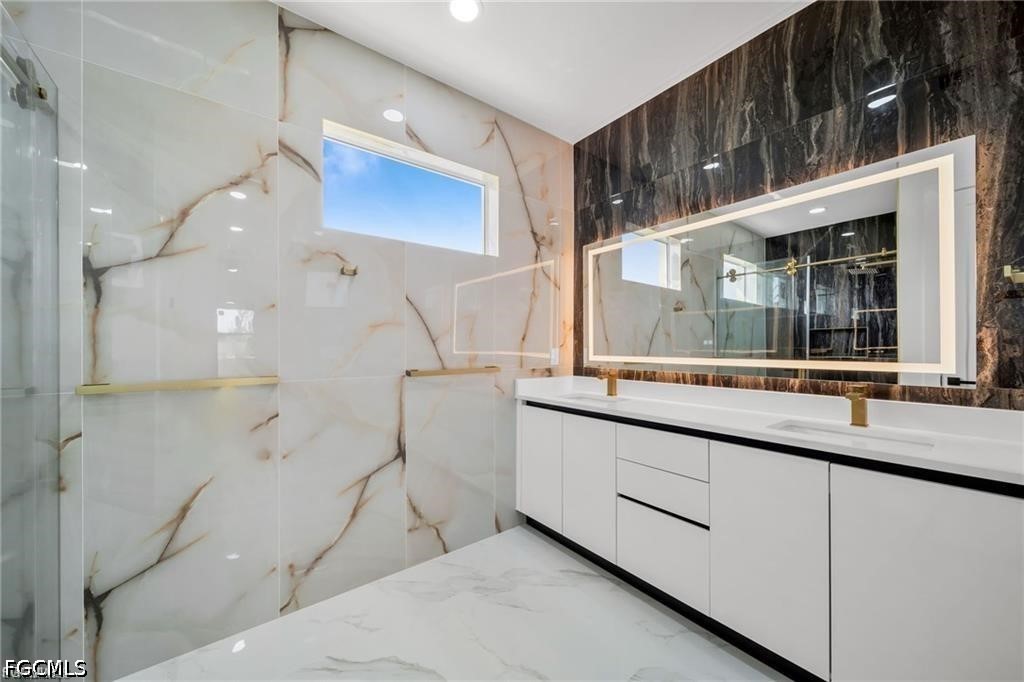 4 Bed SingleFamilyResidence for Sale in Cape Coral, photo 10