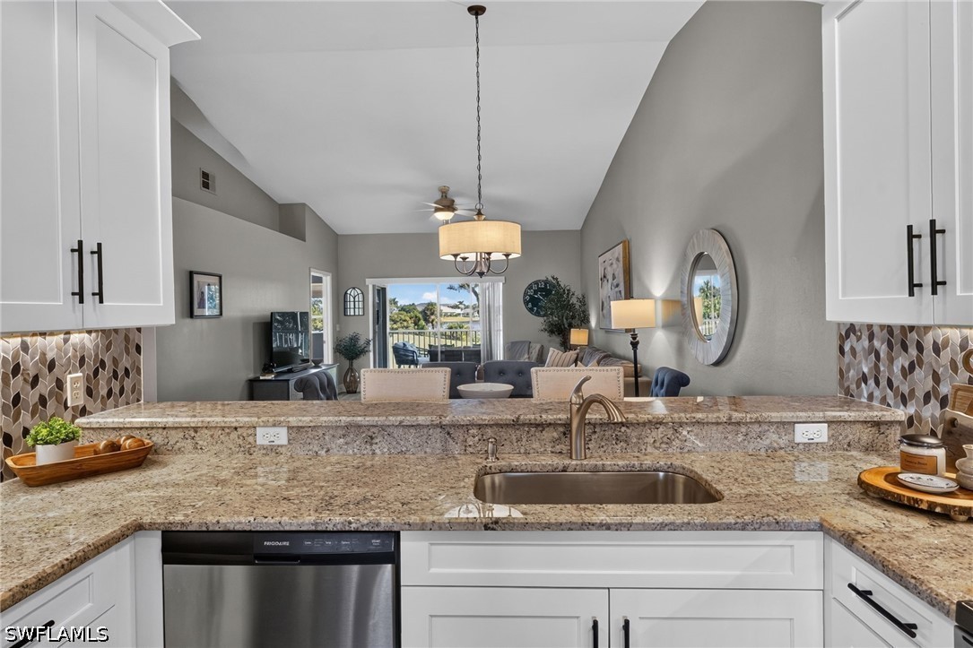 2 Bed Condominium for Sale in Bonita Springs, photo 10