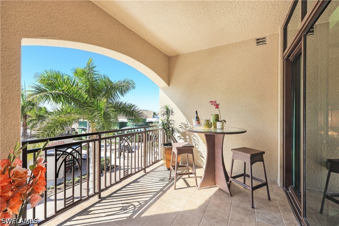 2 Bed Condominium for Sale in The Strada, photo 10