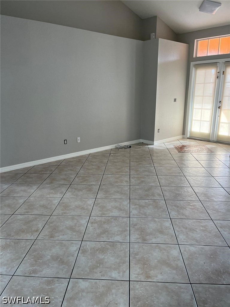 4 Bed Pool Home for Sale in Golden Gate City, photo 10