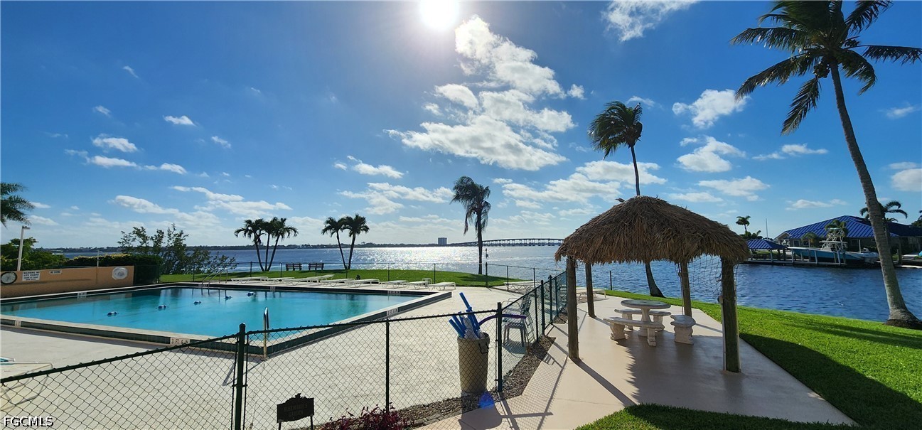 2 Bed Pool Home for Sale in River Towers Condo, photo 10