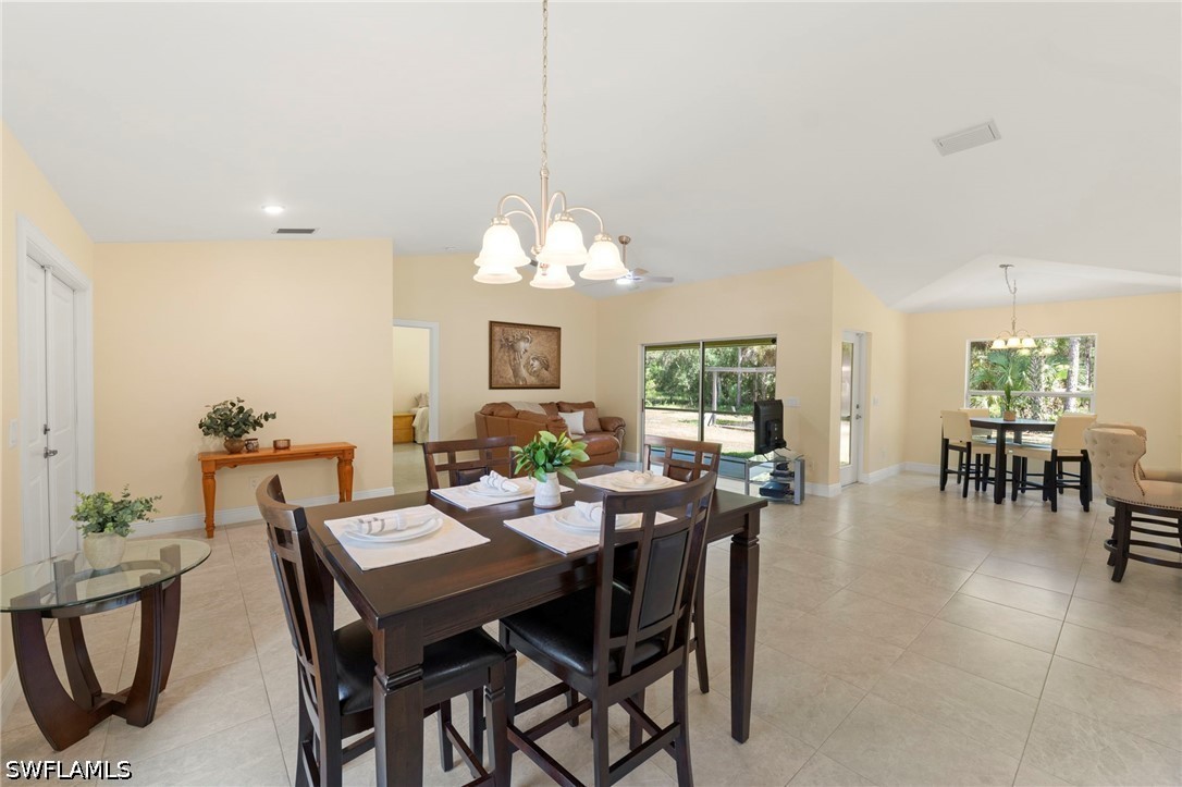 3 Bed SingleFamilyResidence for Sale in Naples, photo 10