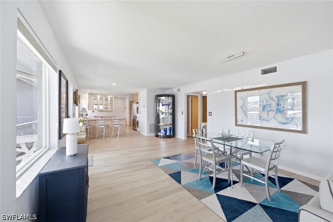 2 Bed Waterfront Home for Sale in Marina Manor, photo 10