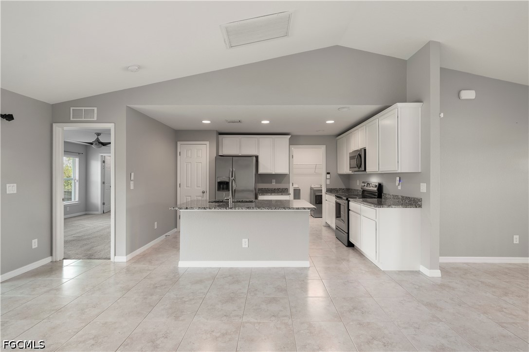 4 Bed SingleFamilyResidence for Sale in Cape Coral, photo 10