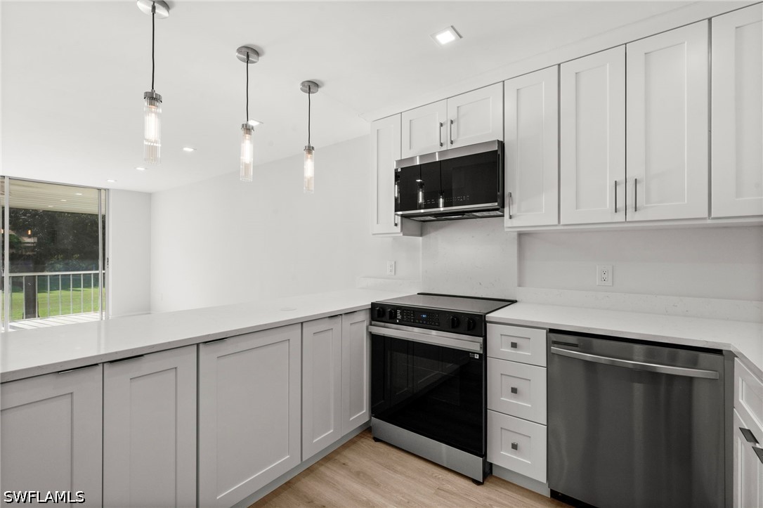 1 Bed Condominium for Sale in Naples, photo 10