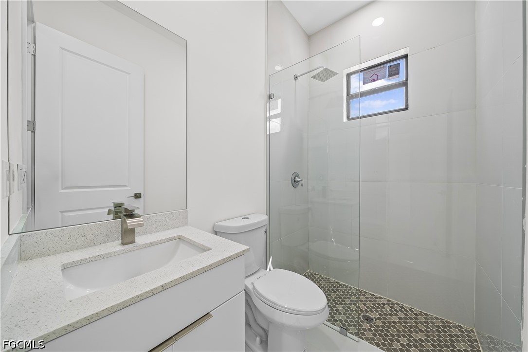 4 Bed SingleFamilyResidence for Sale in Lehigh Acres, photo 10