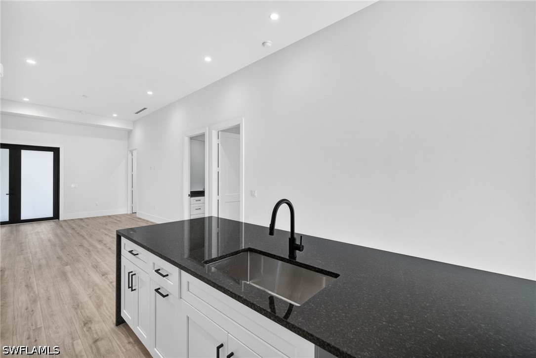 3 Bed SingleFamilyResidence for Sale in Naples, photo 10
