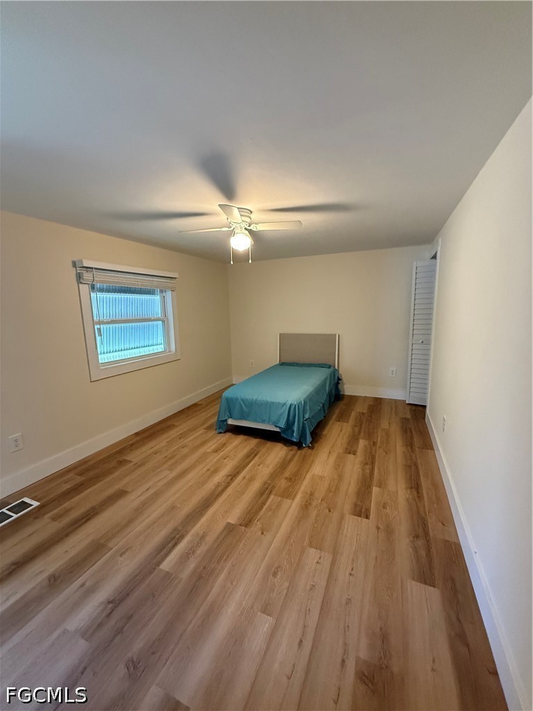 2 Bed ManufacturedHome for Sale in Naples, photo 10