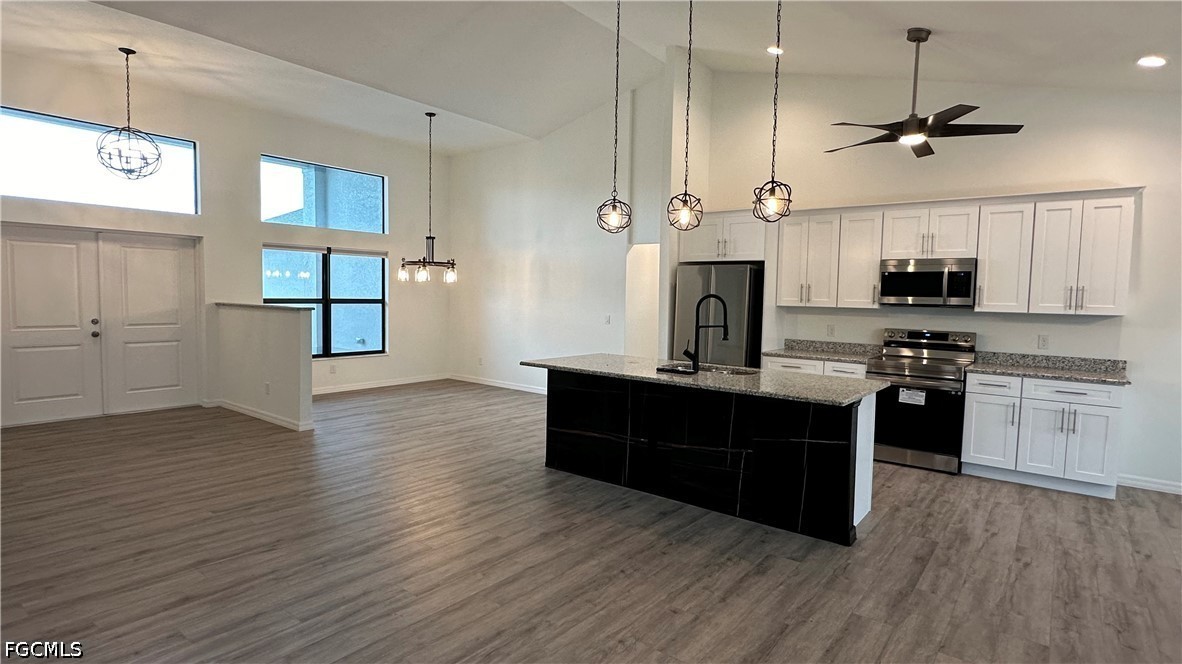 3 Bed Pool Home for Sale in Cape Coral, photo 10