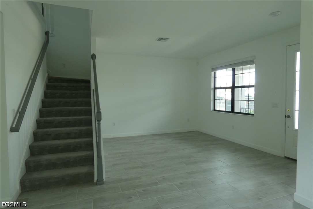 5 Bed SingleFamilyResidence for Sale in Timber Creek, photo 10