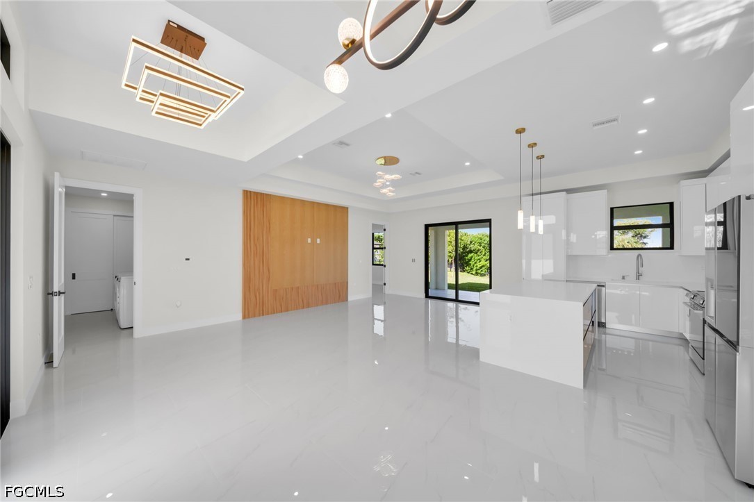 3 Bed Waterfront Home for Sale in Cape Coral, photo 10