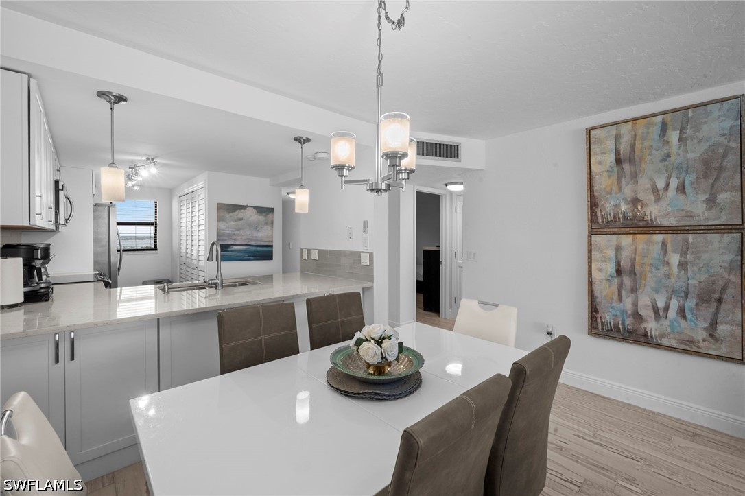 2 Bed Waterfront Home for Sale in Sunset, photo 10