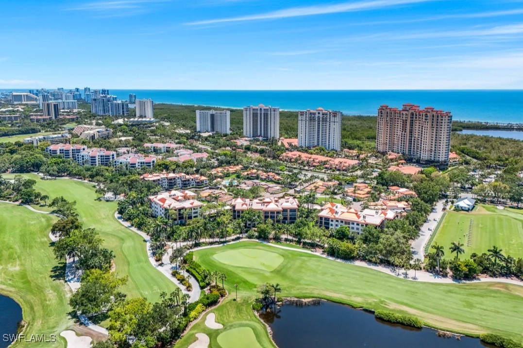 2 bed home in Naples