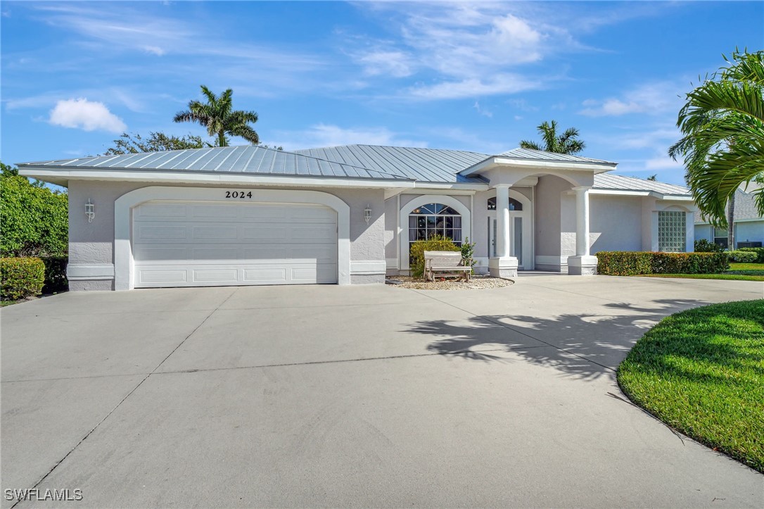 4 bed home in Naples