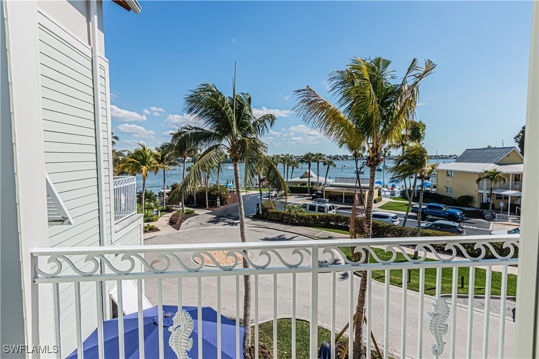 3 bed home in Naples