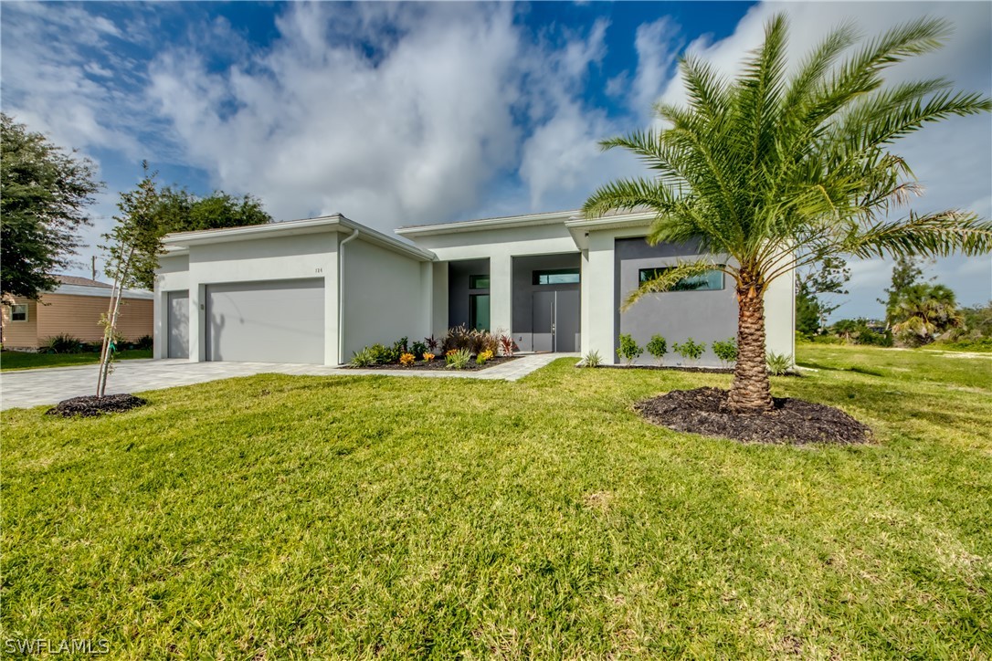 3 bed home in Cape Coral