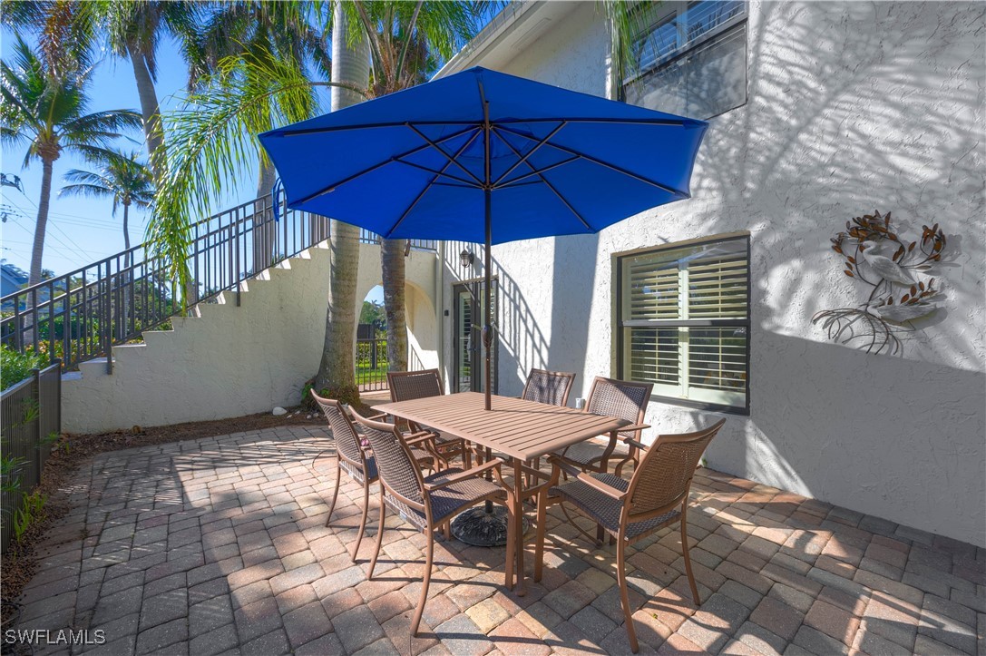 1 bed home in Naples