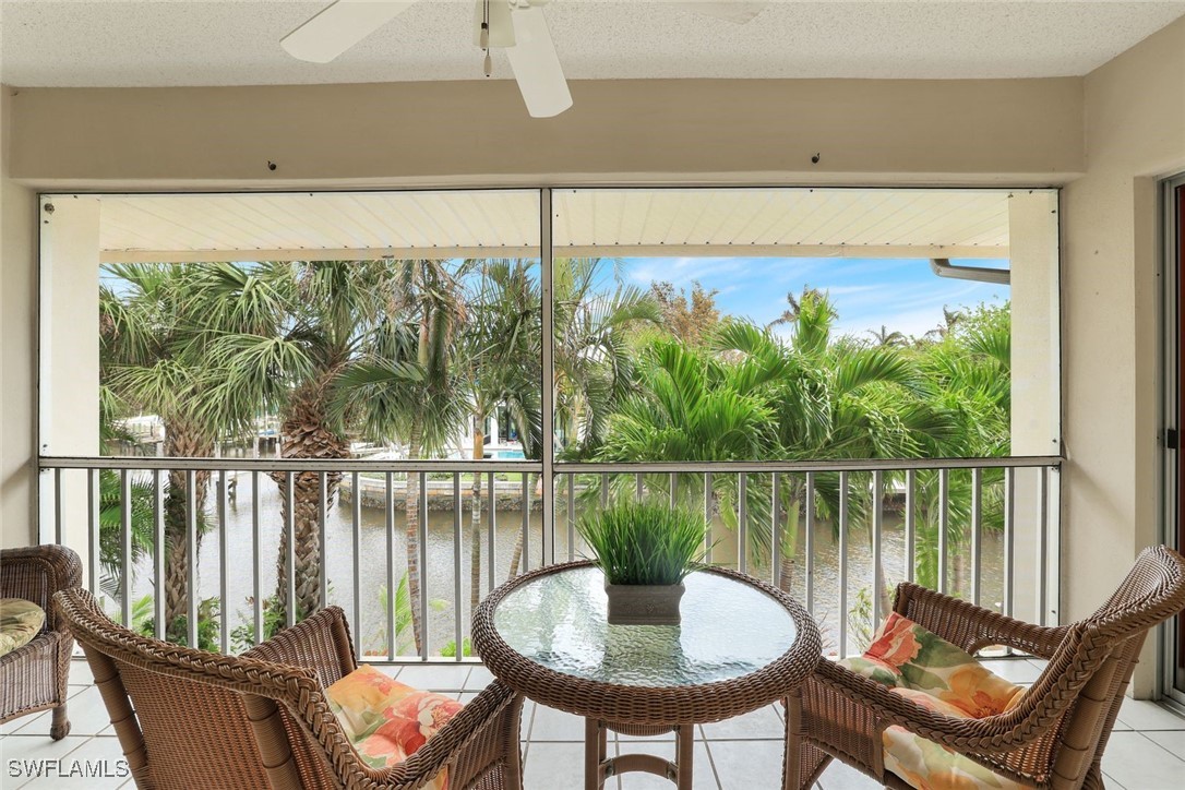 2 bed home in Naples