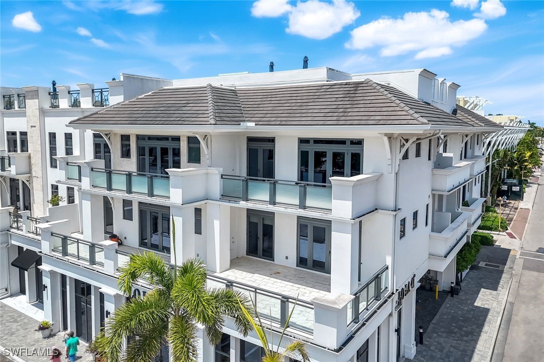 3 bed home in Naples