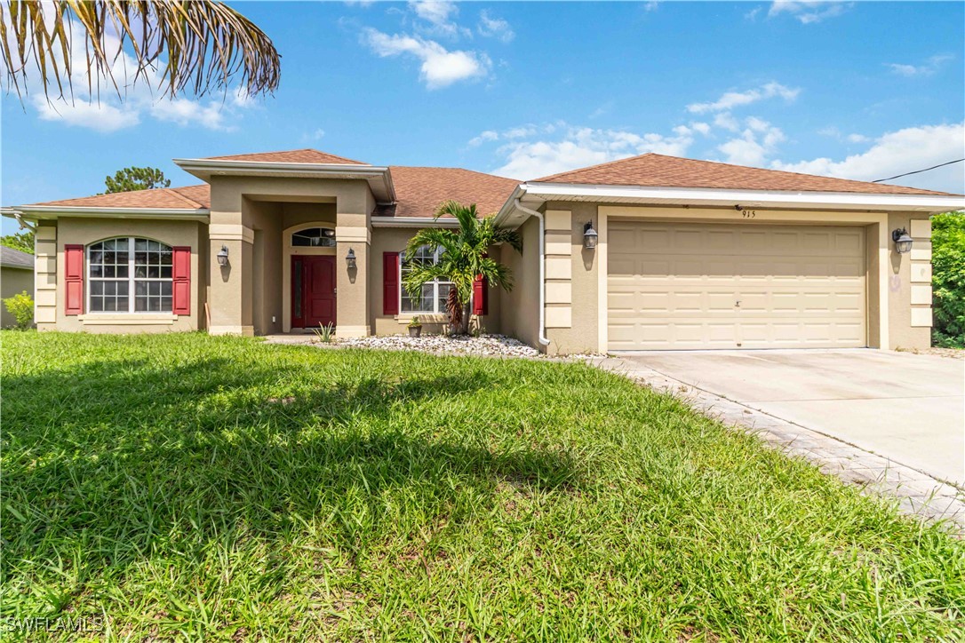 4 bed home in Lehigh Acres