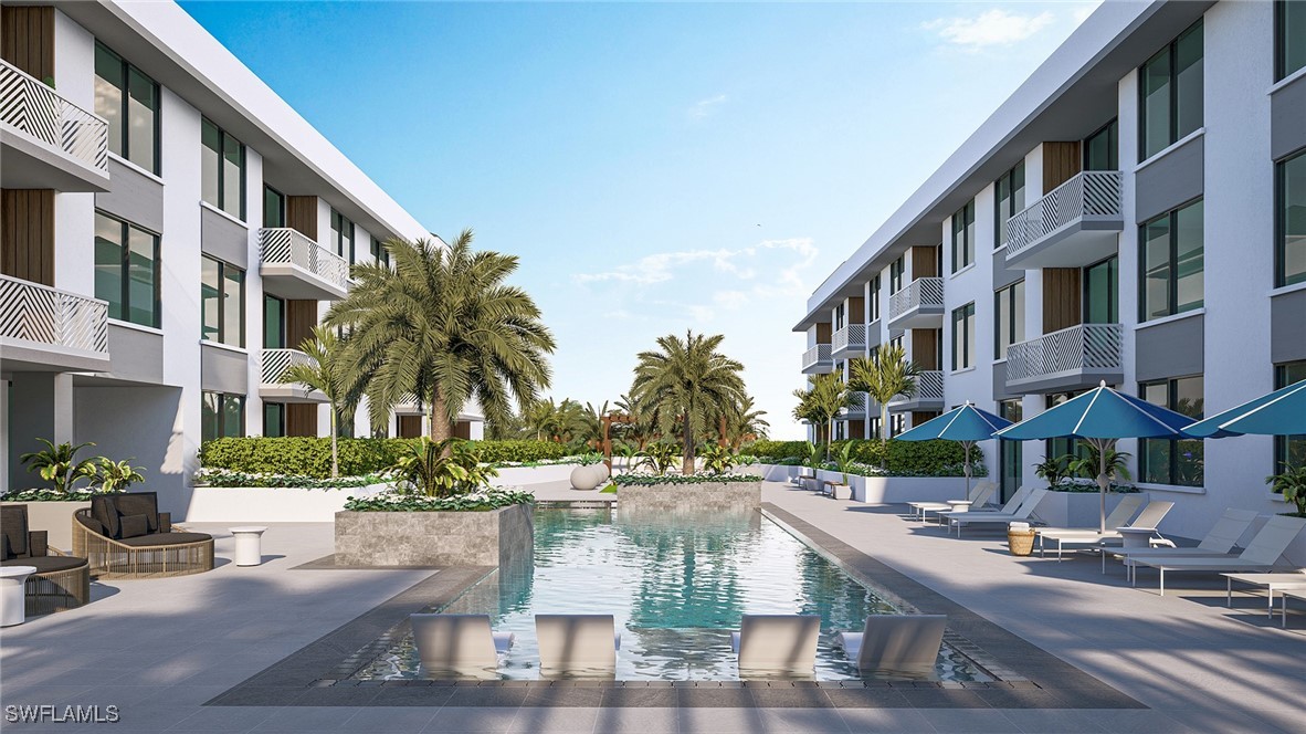 2 bed home in Naples