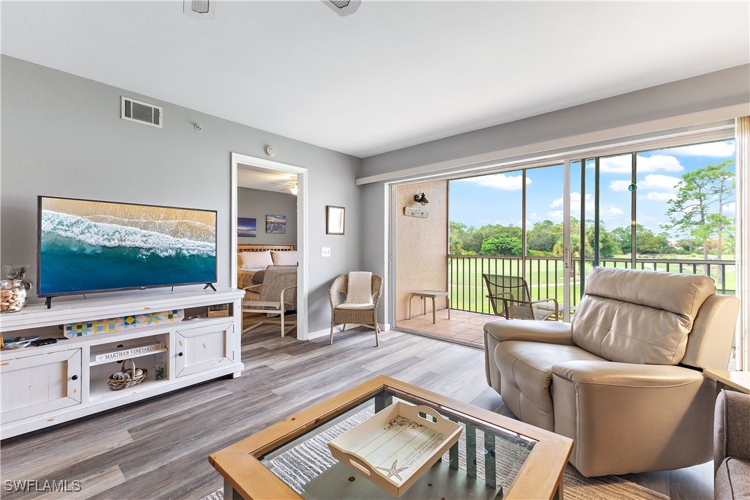 2 bed home in Naples