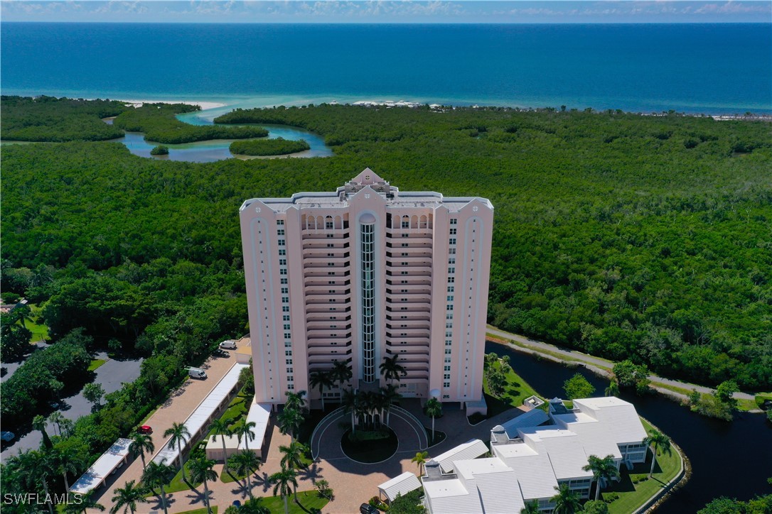 3 bed home in Naples