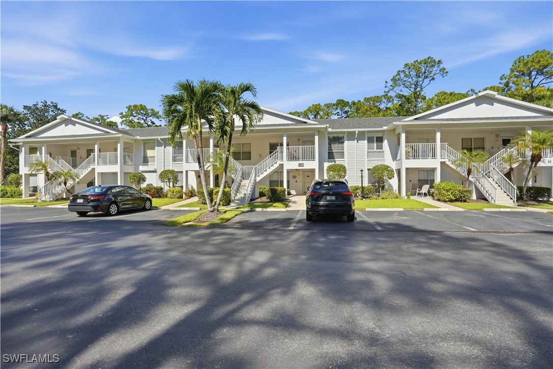 2 bed home in Naples