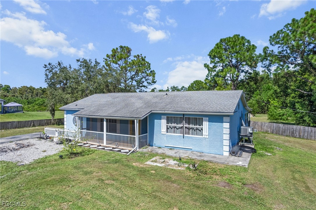 3 bed home in Naples