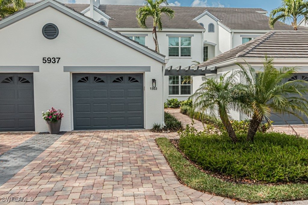 2 bed home in Naples