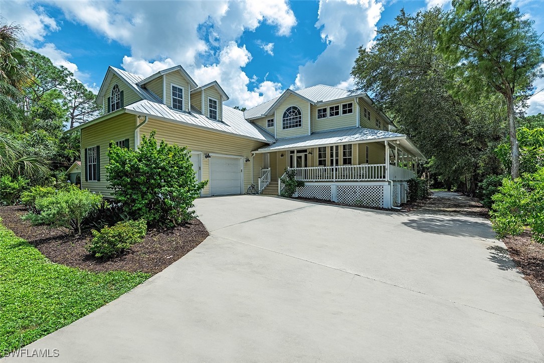 5 bed home in Naples