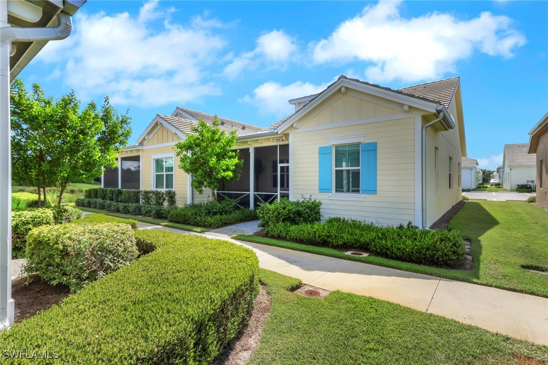 2 bed home in Naples